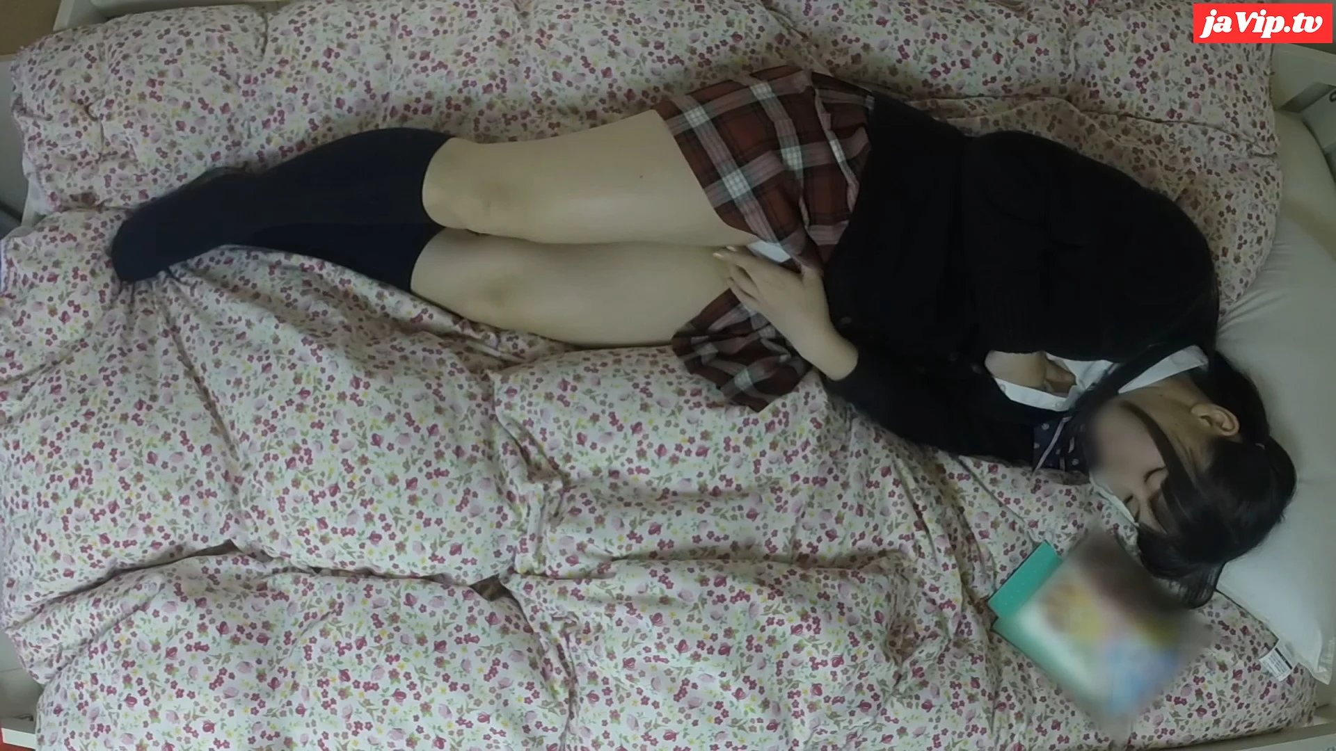 fc2ppv-3157647 - 【**】黒髪でおとなしい優等生の美●女がオナニーしていました。 撮影されているとは思っておらず、パンツを脱いで本気でクリトリスをコリコリ♥ - FC2PPV動画をオンラインで視聴 - jaVip