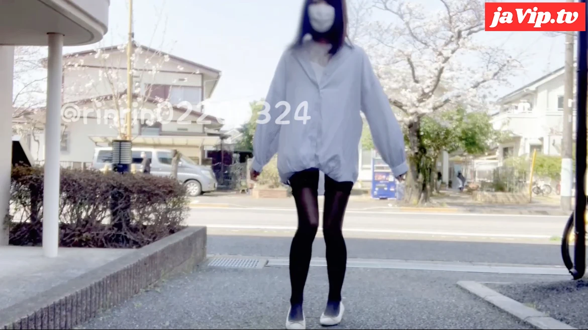 fc2ppv-3150499 - 【**校♡自撮りです】ガーターストッキングの上に丈の短いシャツを着て、少しでも手を上にあげるとパンツが丸見え。そんな格好で昼間に車や通行人がいる普通の通りをパンチラ撮影しながら歩いちゃいました - FC2PPV動画をオンラインで視聴 - jaVip