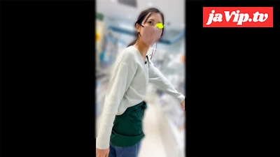 fc2ppv-4848387 - 【店員さん胸チラB地㊺】奇跡の再会！美女雑貨屋店員さんとギャル雑貨店員さん！おっぱい乳首２名！