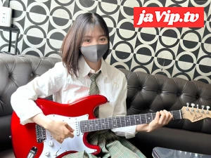 fc2ppv-4861613 - 【無加工サンプルあり】大手音楽プロダクション所属『18歳新人アーティスト』制服出演。中出しあり60分超え4K高画質ハメ撮り映像。※残りわずか