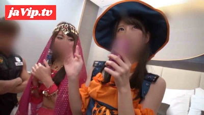 fc2ppv-4859652 - 【素人ナンパ】ハロウィンでコスプレした美女たちをGET☆ノリと勢いでオチンポ見せると釘付けで発情！！