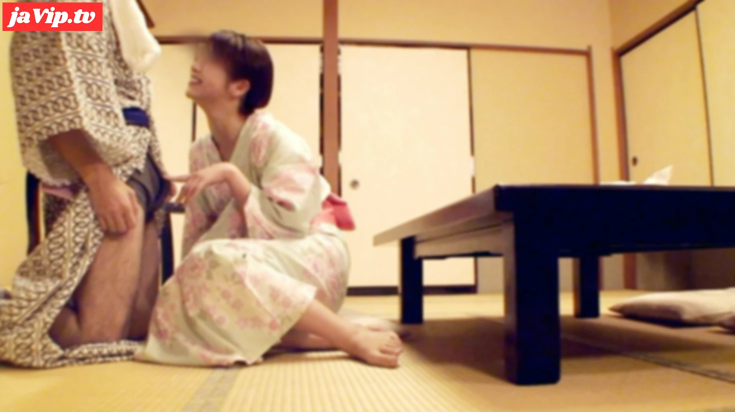 fc2ppv-4876322 - 【固定カメラ】慰安旅行に浮かれて旦那の部下とセックスする人妻(40歳･元CA･群馬県高崎市在住)。深夜に僕の部屋に来たのでNTRしました。 - FC2PPV動画をオンラインで視聴 - jaVip