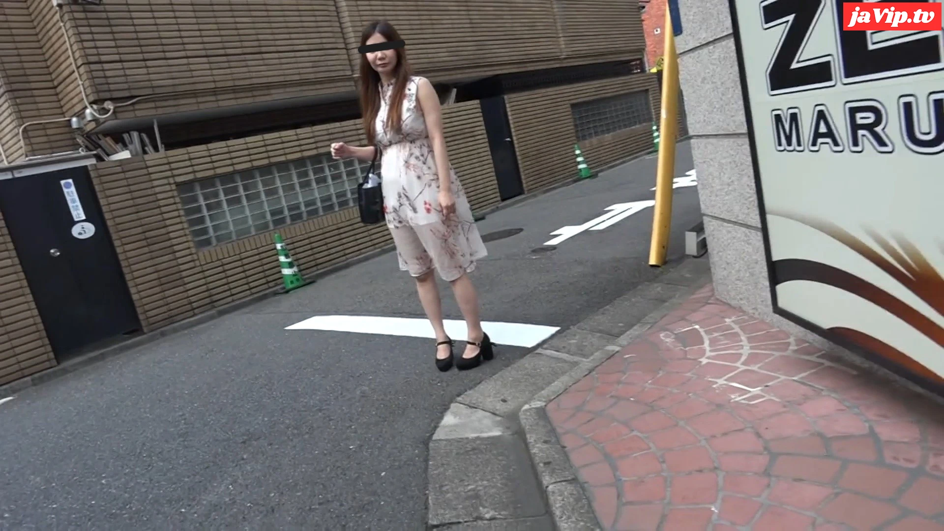 fc2ppv-4876542 - 【覚悟】高級住宅街に住む奥様をホテルに誘ってみた - FC2PPV動画をオンラインで視聴 - jaVip