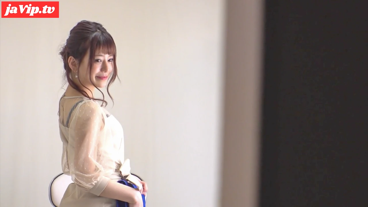 fc2ppv-4881304 - 【在庫限り】清楚系美人モデル撮影の合間　バレずにハメ撮りを開始　勢い余って大量中出し - FC2PPV動画をオンラインで視聴 - jaVip