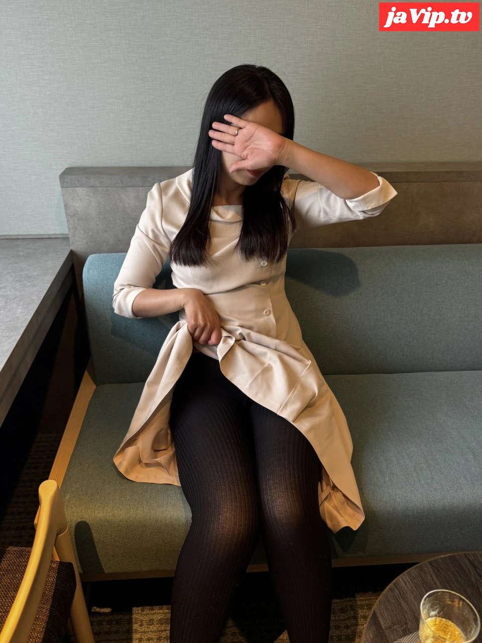 fc2ppv-4878749 - 【完全顔出し＆10個限定販売‼️】まさかのハプニング… パ⚫︎の前で初めての生中出し 断れずそのまま3P&上書き - FC2PPV動画をオンラインで視聴 - jaVip