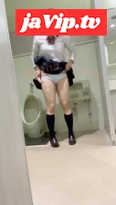 fc2ppv-4885015 - 〈えれなの露出動画〉男*トイレに制服で潜入してパンツ下ろしてシャツはだけてブラとおっぱい露出してディルドオナニーしてしまいました、、