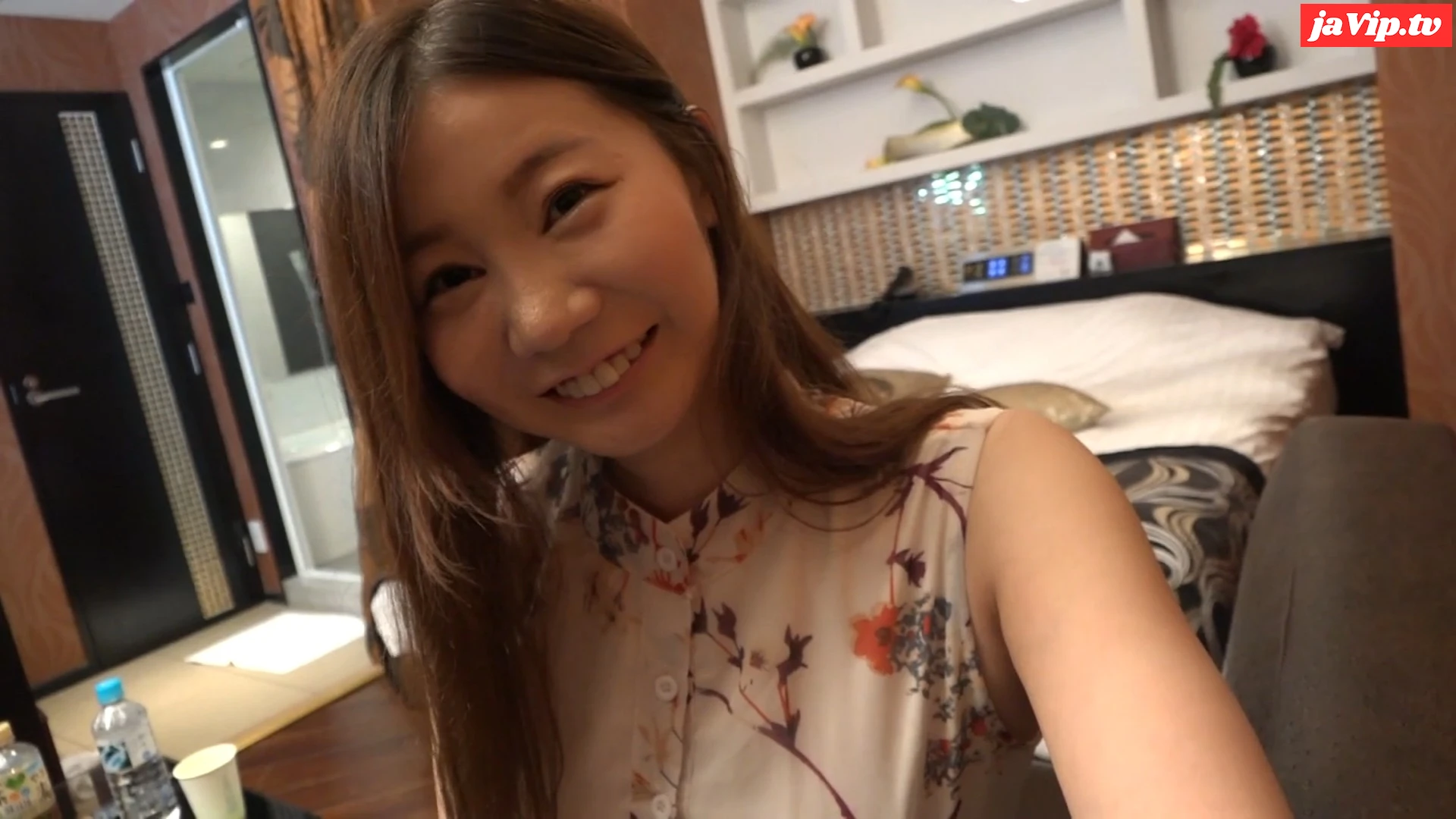 fc2ppv-4887586 - 【人妻／熟女】笑顔が可愛い巨乳人妻とホテルで不倫SEX。 - FC2PPV動画をオンラインで視聴 - jaVip