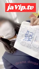 fc2ppv-4894332 - 〈えれなの露出動画〉*局でコンドーム買ってカラオケに、、ゴムをマイクに着けてそのマイクをおまんこにいれてオナニーしました、、ガラス窓に向かって足広げてのオナニーはスリル満点でした、、
