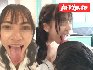 fc2ppv-4894599 - 【匂いフェチ向け】フォロワー●万人の元ハーフ芸能人に長ベロ顔面舐め＆すっぱい口臭と嗅がされながらの顔鼻舐め手コキで昇天