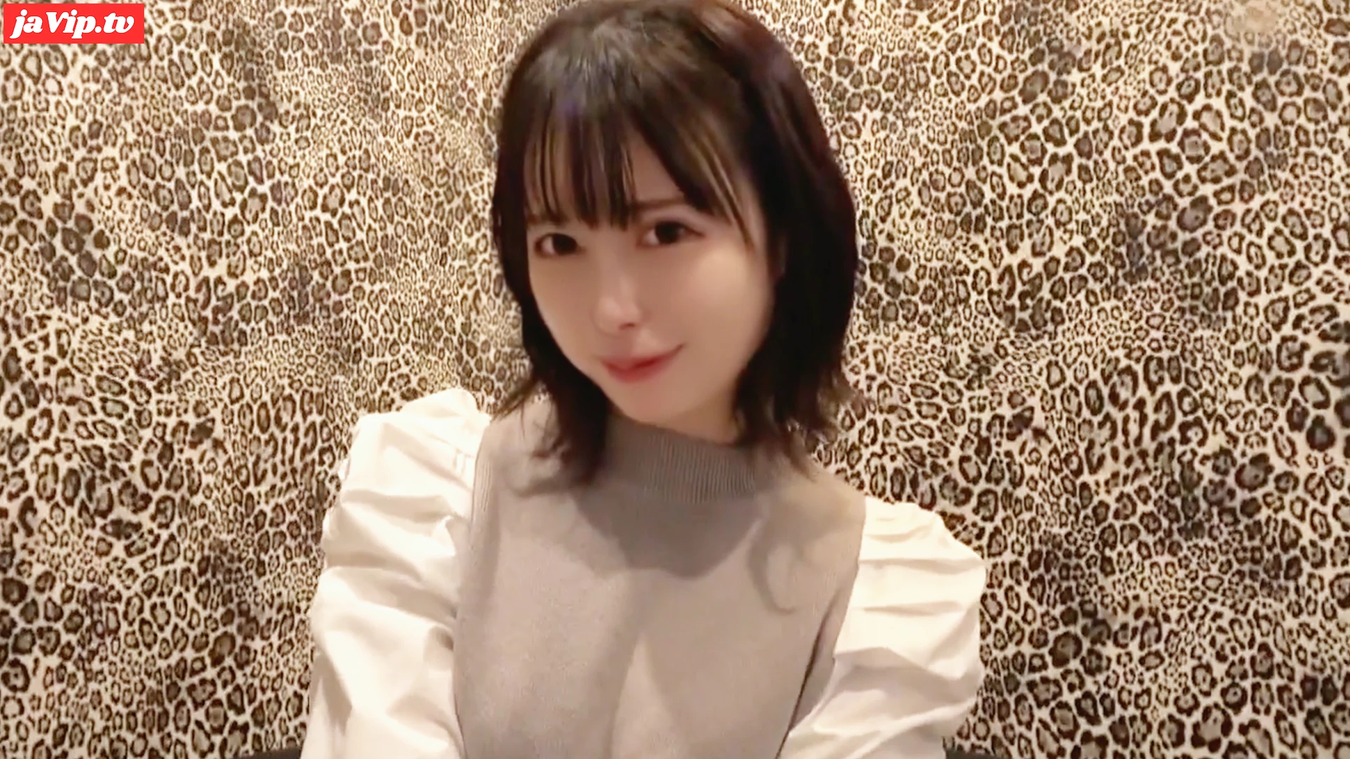 fc2ppv-4702605 - 【拡散厳禁】元有名アイドルグループ所属、現在20歳の若妻が衝撃のFC2デビュー。危険日なのに生チ〇ポで膣奥掻き回す激しい性交映像。※高画質ノーカット版特典あり - FC2PPV動画をオンラインで視聴 - jaVip