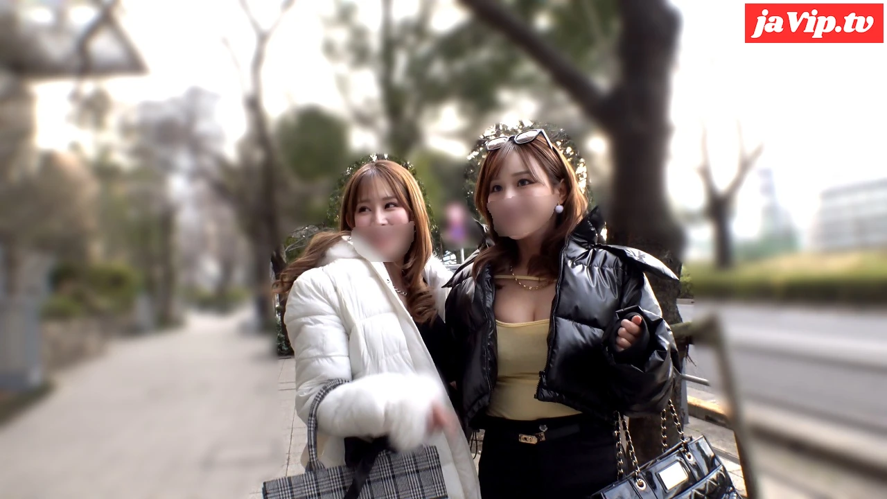 fc2ppv-4930885 - 乳ハミ出とるやんけ\!!エロさ限界突破破廉恥ビッチ爆乳Ｗギャル無限生ハメ中出し４Ｐ乱交 - FC2PPV動画をオンラインで視聴 - jaVip