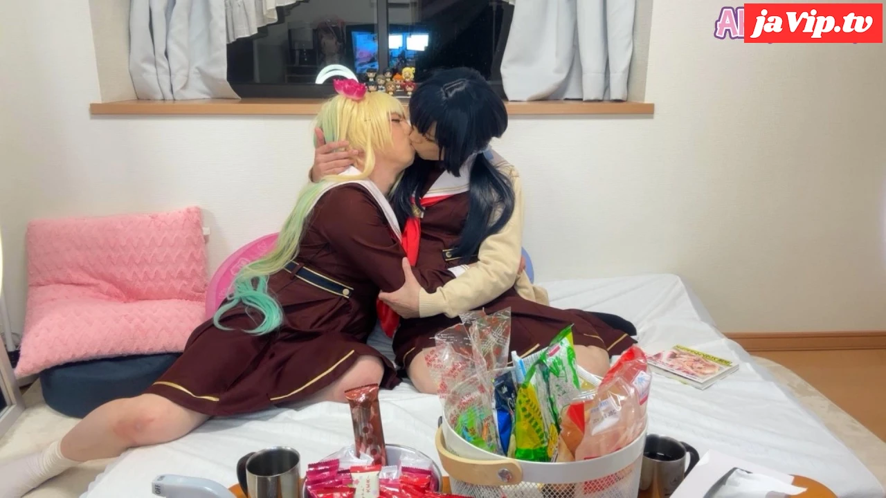 fc2ppv-4706995 - 【女装】Chocolate Kiss with You ラ〇ライブ！瑠璃乃とさやかのチョコレートKISS!! - FC2PPV動画をオンラインで視聴 - jaVip