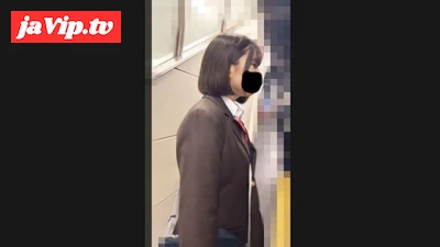 fc2ppv-4938664 - 【痴触】茶色ブレザーの巨乳お嬢さん満員電車で乳首丸出しのまま熱い精液をかけられる