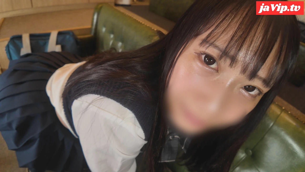 fc2ppv-4947707 - 無修正＜Ｇカップで純白なカラダに人生初のナマ中出し＞みちのく生まれ港町育ち、吸い寄せられる瞳の18制服ぷにマンに　精液を一滴残らずオマンコに注入しちゃいました！ - FC2PPV動画をオンラインで視聴 - jaVip