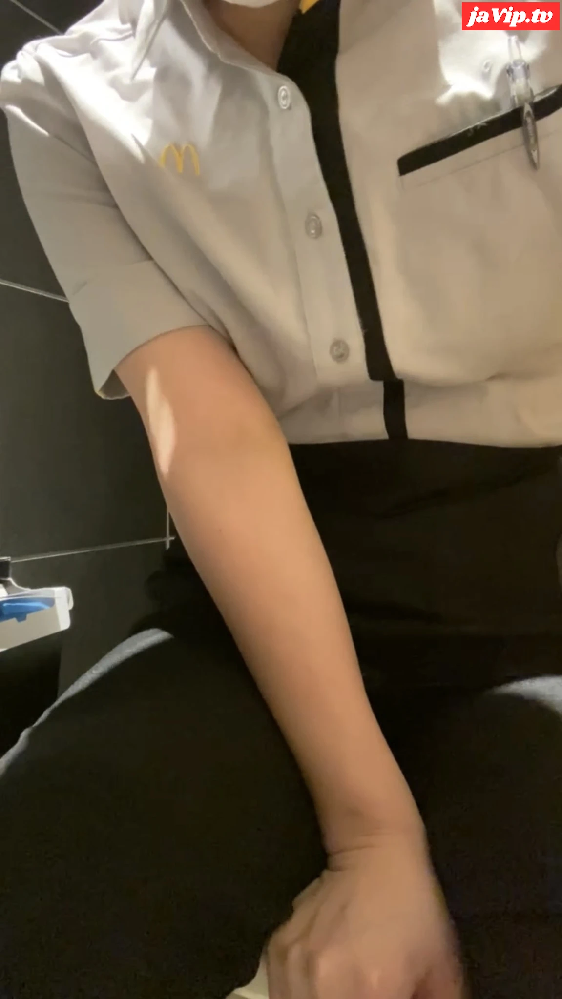 fc2ppv-4712327 - 【こっそり】バイトの休憩中に性欲処理しちゃいました　笑 - FC2PPV動画をオンラインで視聴 - jaVip