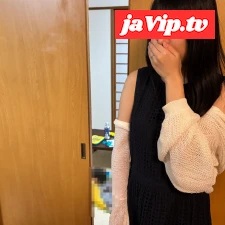 fc2ppv-4989978 - 【個撮】白昼おKOさんの遊ぶ部屋で。焦る奥さんと業務優先の私。見つかってないと思います。