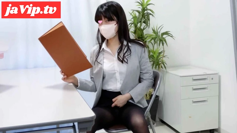 fc2ppv-4718692 - A new employee shows off her seduction ♡ She gets excited by the beautiful breasts and the panty shots ♡ [M-shaped legs/breasts] - FC2PPV動画をオンラインで視聴 - jaVip