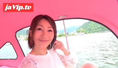 fc2ppv-4719323 - 淫奔旅情。中出し溢れる人妻不倫旅行。禁断の関係の狭間で揺れる欲望。　その1