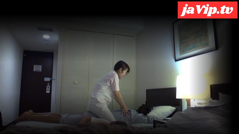 fc2ppv-4741438 - 卑猥映像！人妻セラピスト三名収録！えげつない神乳人妻に膣内射精 続・派遣型メンズエステの人妻セラピストに本番おねがい！　その3 - FC2PPV動画をオンラインで視聴 - jaVip