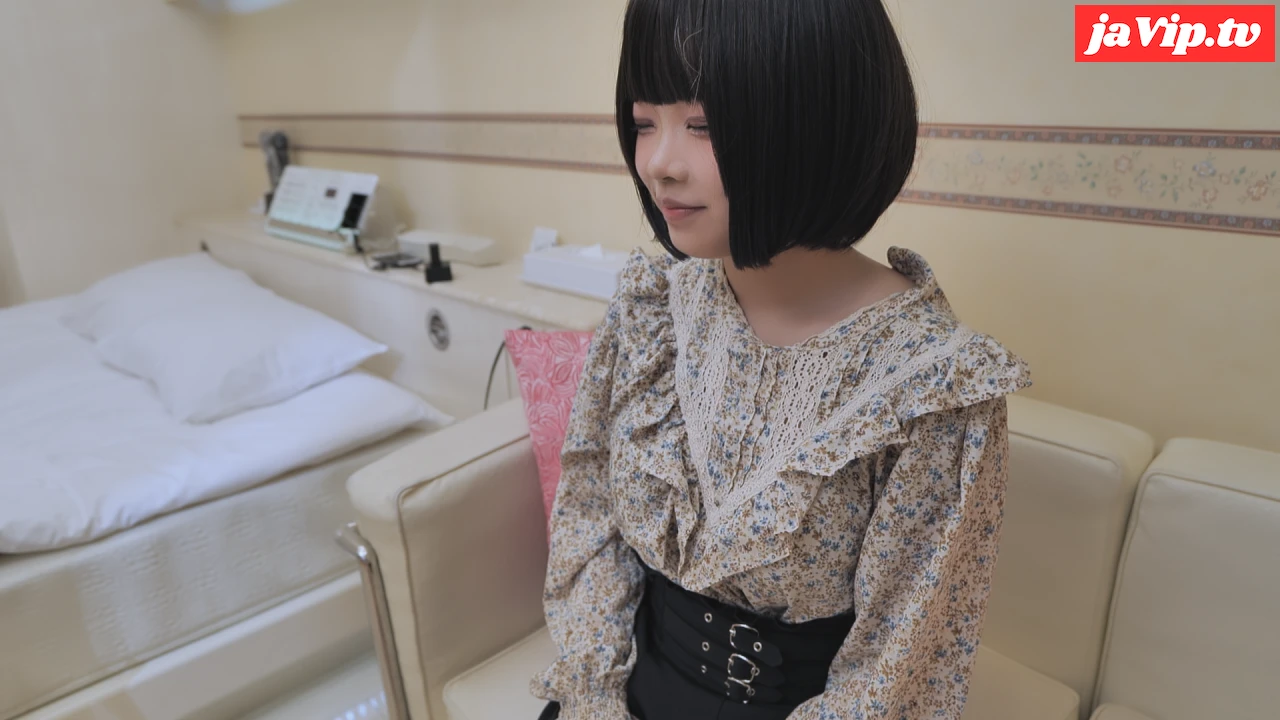fc2ppv-4752843 - 【個人撮影】低身長なのに巨乳！奇跡のボディ18才卒業したてショートカットに危険日着床膣内絶頂中出し【素人動画】 - FC2PPV動画をオンラインで視聴 - jaVip