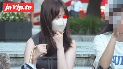 fc2ppv-4754512 - 公園パンチラ２３　ミニスカートなのに階段でガッツリ足を開いちゃってる美人さん