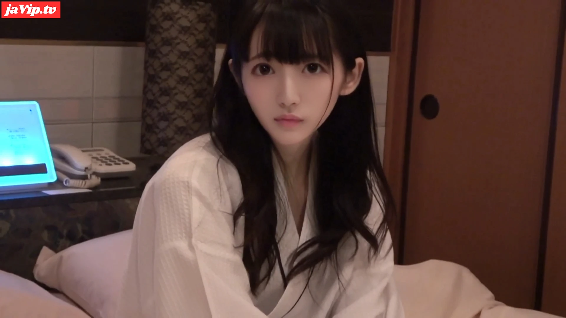 fc2ppv-4754735 - 【在庫限り】地下アイドル時代に熱狂的ファン多数♡ 18歳ことねちゃん、色白Dカップにオタク脳破壊の種付け生中出し！ - FC2PPV動画をオンラインで視聴 - jaVip