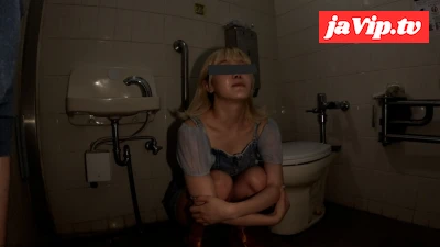 fc2ppv-4756443 - 国宝級美乳の下着モデルがトイレでダブルフェラ抜き☆