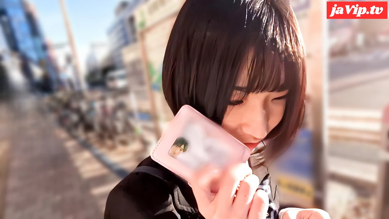 fc2ppv-4771917 - ※緊急・衝撃作　１８歳　卒業直後に上京した地方アイドル　ガチ証提示のうえ制服姿での生中出し記録　生活費のための最初で最後の出演　※在庫本数限りの販売となります　※先着で高画質盤を別途送付 - FC2PPV動画をオンラインで視聴 - jaVip