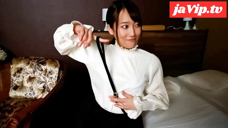 fc2ppv-4775903 - ⚠️NTR⚠️旦那のすぐ横で凄腕オイルマッサージのエロ施術に声を我慢しながら悶絶イキ！！Case.1 - FC2PPV動画をオンラインで視聴 - jaVip