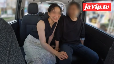 fc2ppv-4779204 - 公園の駐車場で中出し性交！バレたらヤバイ状況でマンコが濡れるド変態人妻のドキドキカーセックス【オフパコ】