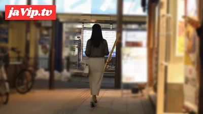 fc2ppv-4796649 - 【初撮り】モデル級の人妻なみ(29) モラハラ旦那捨て金欠AV初堕ち。汗とマン汁にまみれてチ●ポに狂い絶頂連発！美顔に大量ザーメン****ごっくん...