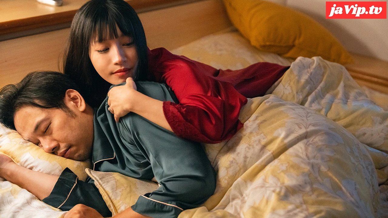 fc2ppv-4818061 - （前編）新婚の若妻と八百屋の店主 〜市場の裏で目覚めた、艶めく人妻の秘密〜 - FC2PPV動画をオンラインで視聴 - jaVip