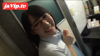 fc2ppv-4710985 - 黒髪清楚でU2Oのメガネ美女が中出しされてめちゃくちゃやららしい顔になる動画