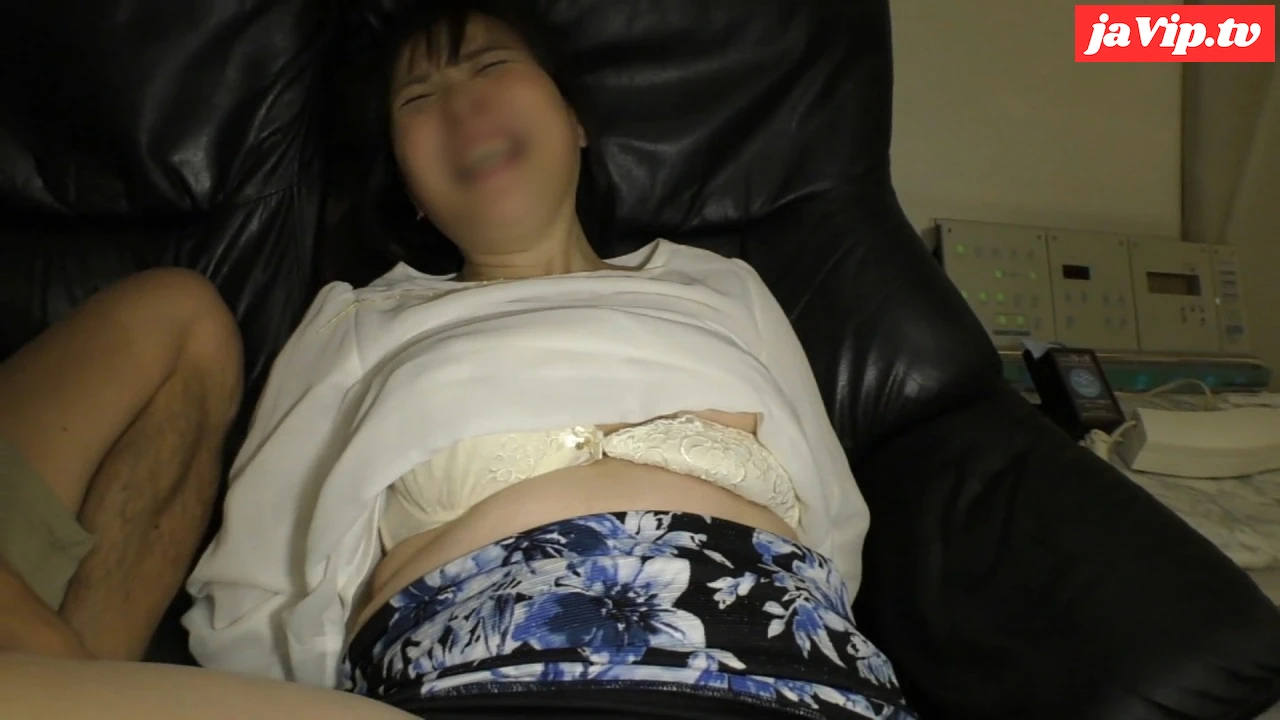 fc2ppv-4703792 - 【専業主婦・不倫】剛毛、豊満体型の五十路手前おばさん。 ローターでのクリ責めえ理性崩壊発情。 唾液を絡ませながらの挿入懇願フェラ。 - FC2PPV動画をオンラインで視聴 - jaVip