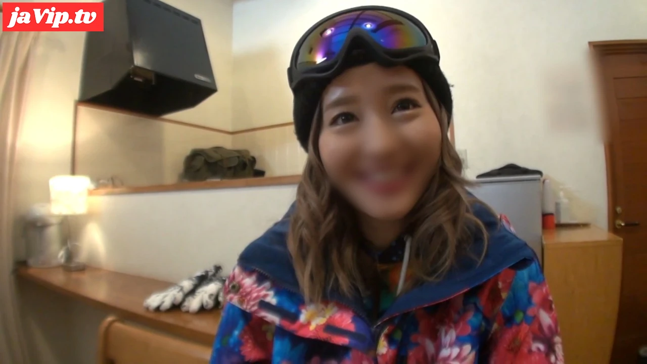 fc2ppv-4698074 - 【素人ナンパ】スレンダー巨乳なスノボ**とセックス♡赤面エロ顔で本気イキ。 - FC2PPV動画をオンラインで視聴 - jaVip