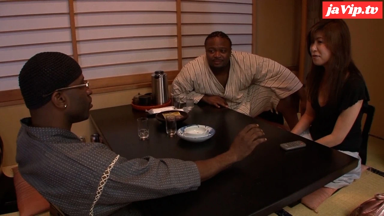 fc2ppv-4690317 - M933G12 黒人2人組にナンパされた熟女は独り身の欲求不満⁉期待通りの極太黒人マラに性欲爆発３P乱交SEX - FC2PPV動画をオンラインで視聴 - jaVip