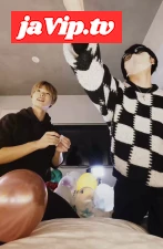 fc2ppv-4820310 - プレゼント交換で貰った双頭ディルドを一緒に使って一緒にメスイキしちゃう2人。