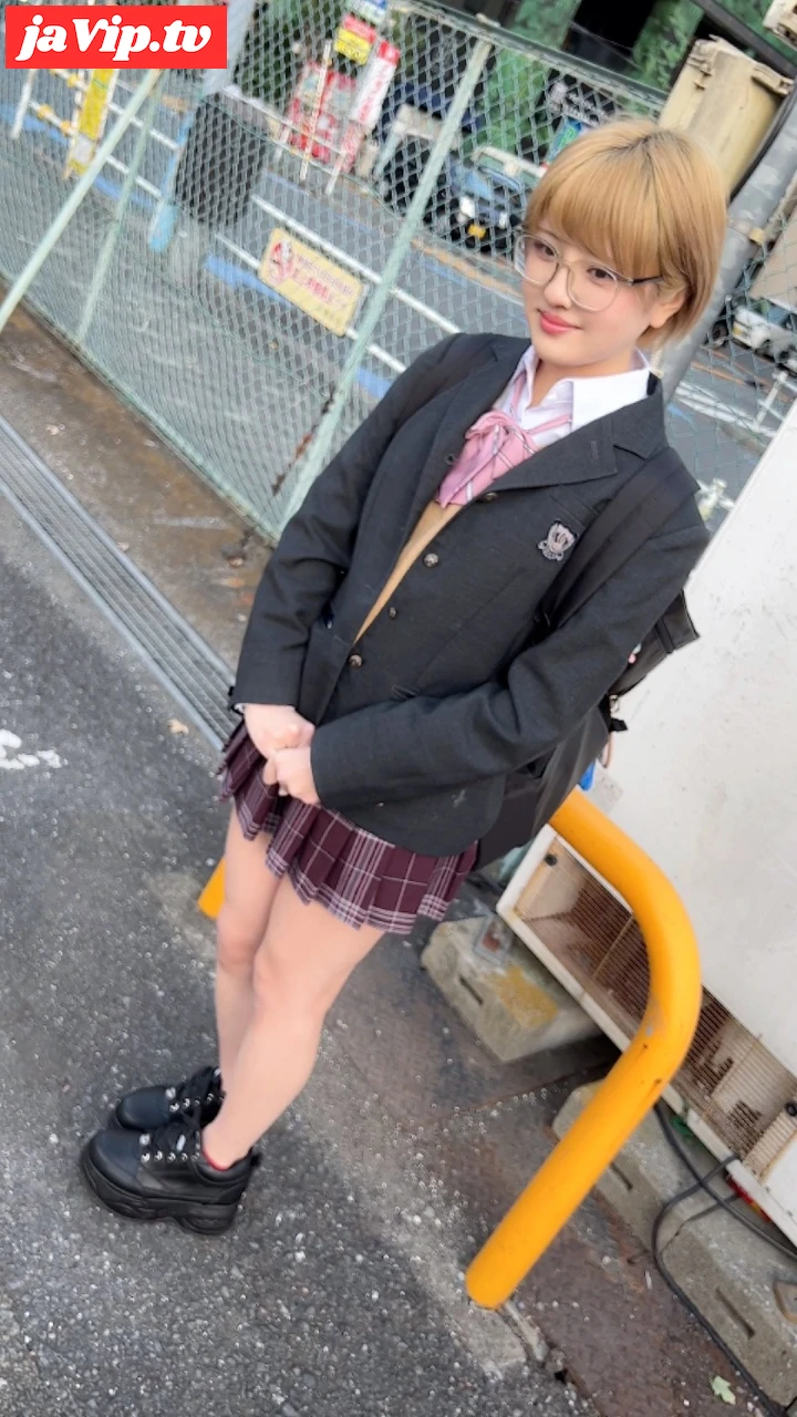 fc2ppv-4659453 - 顔出し【個人撮影】メガネなのに迸る不真面目系の美乳のビジュつよちゃんとの映像 - FC2PPV動画をオンラインで視聴 - jaVip