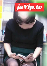 fc2ppv-4665887 - 見つかっちゃった？　パンティーを見られて照れ笑いする彼女　