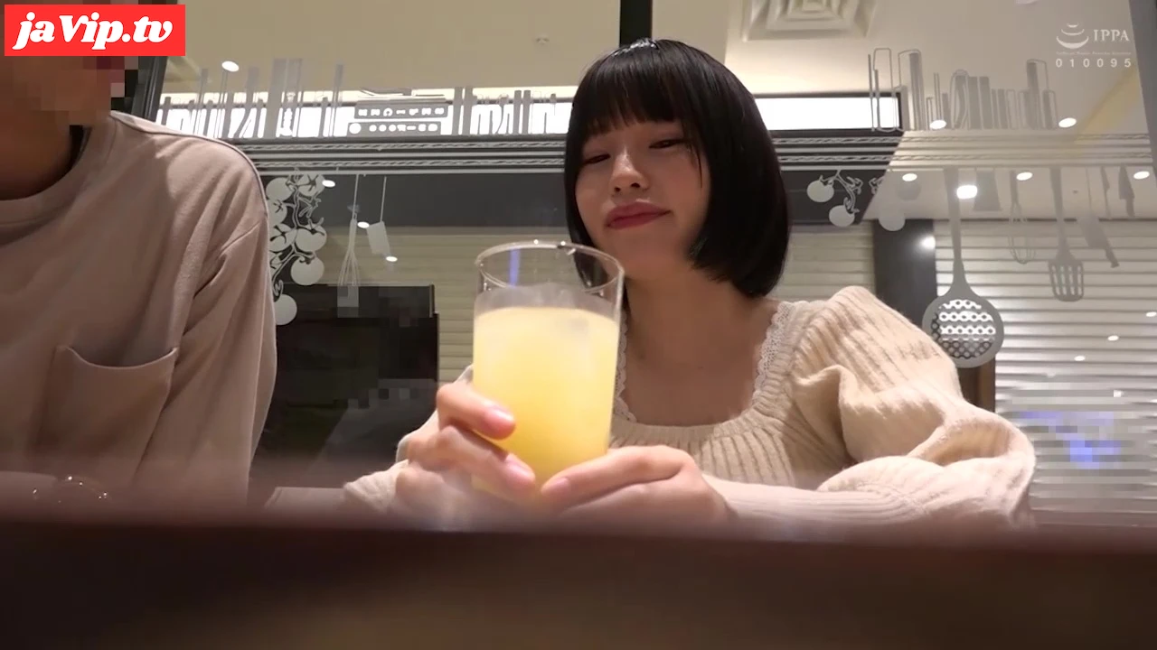 fc2ppv-4637925 - 【人妻ナンパ】「ザーメン美味しいでしょ…？」ホイホイ付いて来た美人妻に精液の味を分からせるほど種付けしちゃったｗ【1/4】 - FC2PPV動画をオンラインで視聴 - jaVip