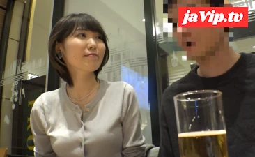 fc2ppv-4620566 - ◆追加再販◆色白な地方住み美人妻ナンパしたら♥３♥感度が良好オマンコで酔った勢いでアクメ肉棒セックス